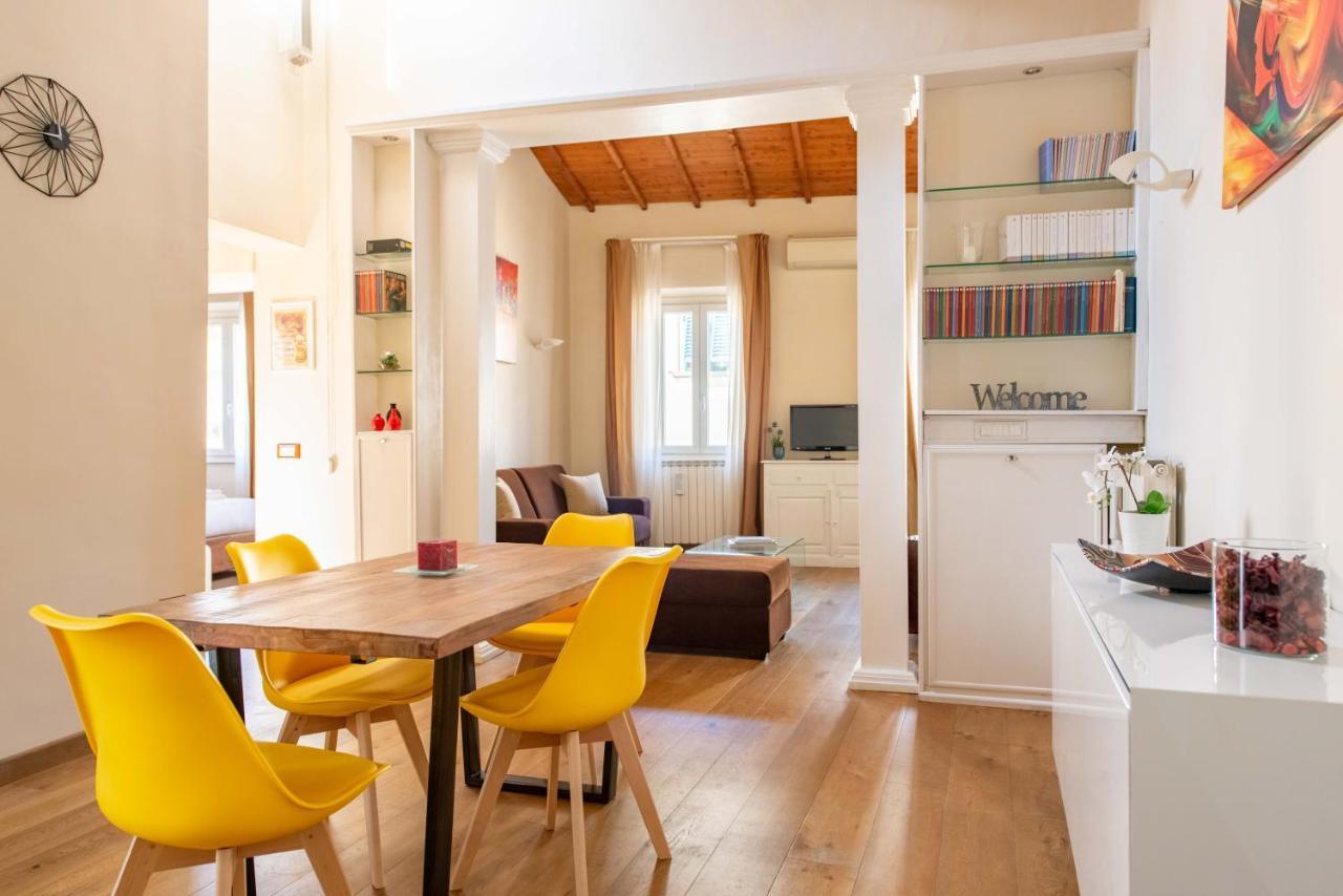 Modern, Bright Near Boboli Gardens & Santo Spirito - Homeunity Florencia