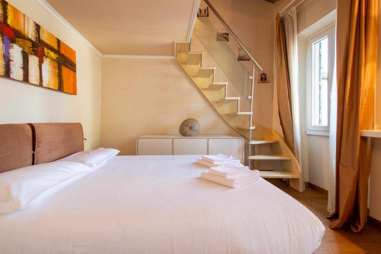 Modern, Bright Near Boboli Gardens & Santo Spirito - Homeunity Florencia