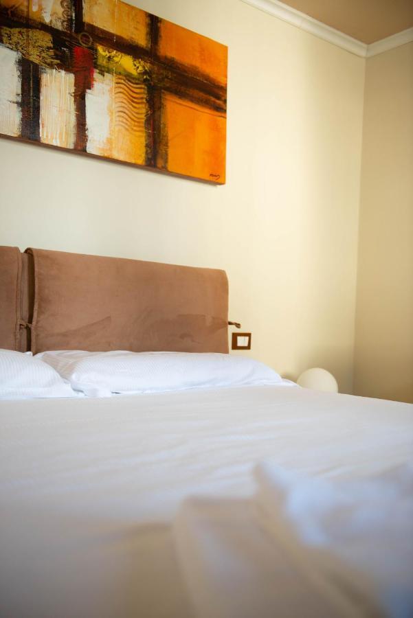 Modern, Bright Near Boboli Gardens & Santo Spirito - Homeunity Florencia