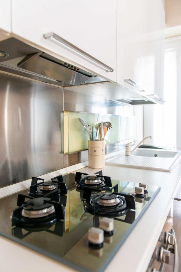 Modern, Bright Near Boboli Gardens & Santo Spirito - Homeunity Florencia